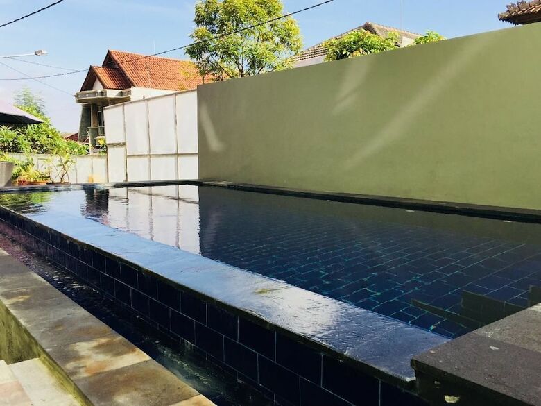 Shunda Hotel Bali