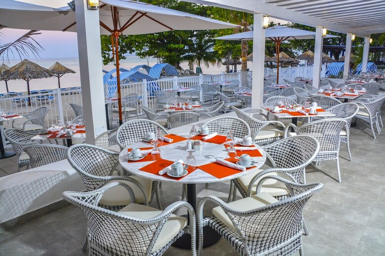 Hotel Royal Decameron Cornwall Beach All Inclusive
