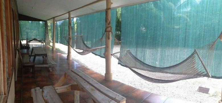 Hotel Cabinas Los Laureles