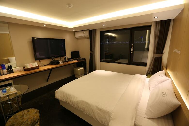 Cu Hotel