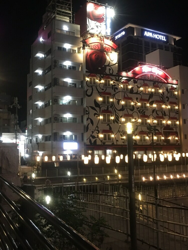 Hostal Guest House B's Five II