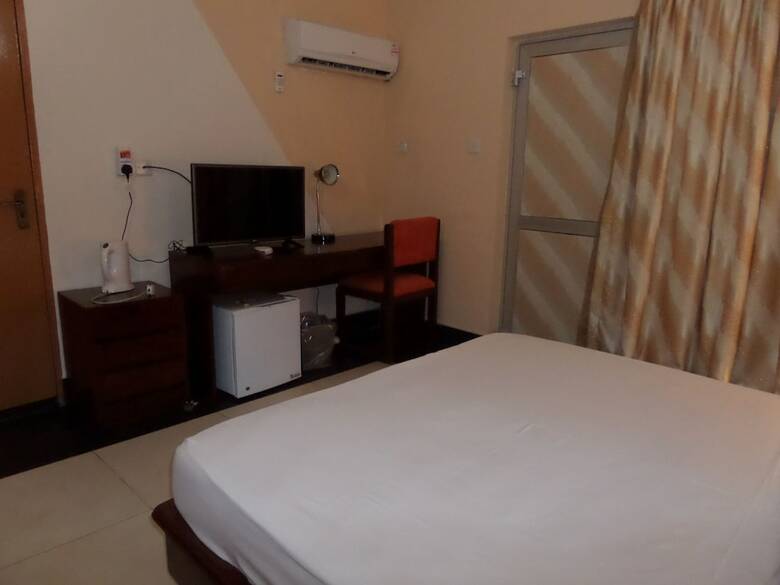 Excellence Hotel