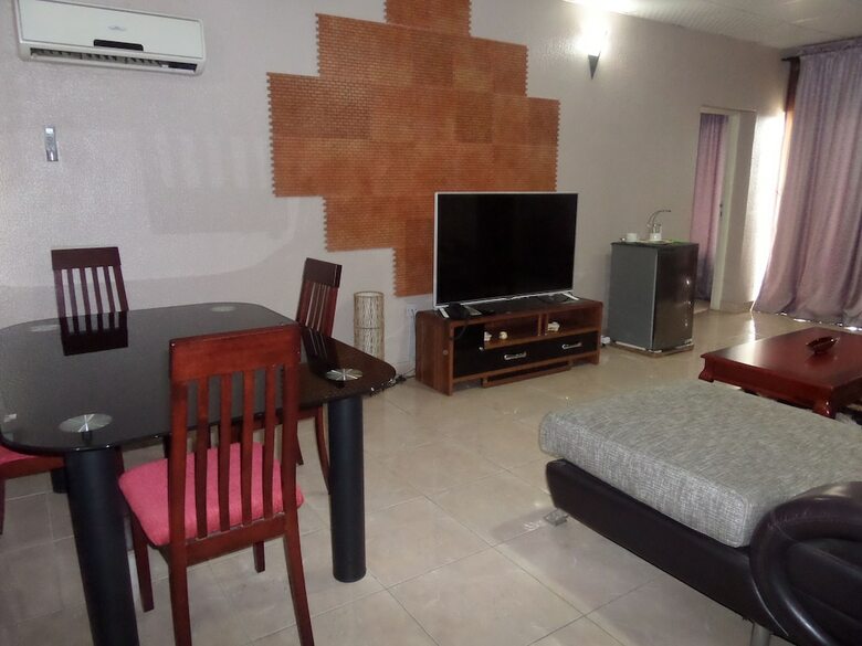 Excellence Hotel