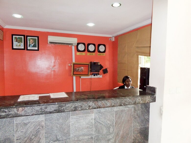 Le Real Hotel