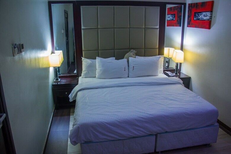 Excel Oriental Hotel And Suites
