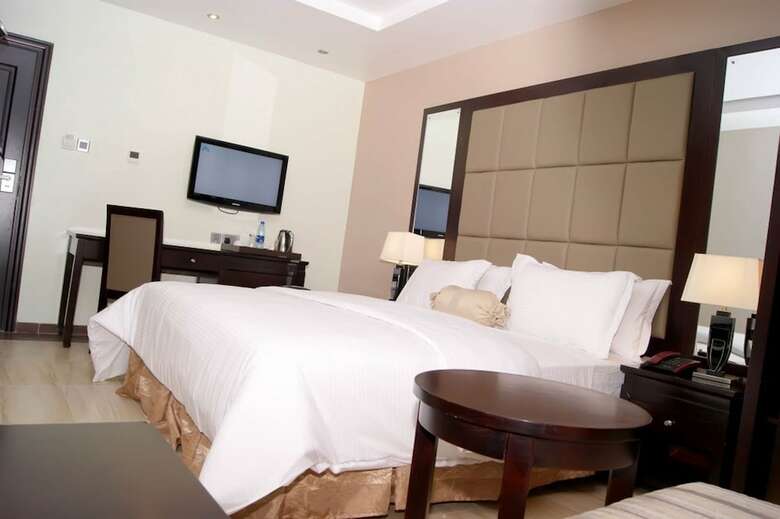 Excel Oriental Hotel And Suites