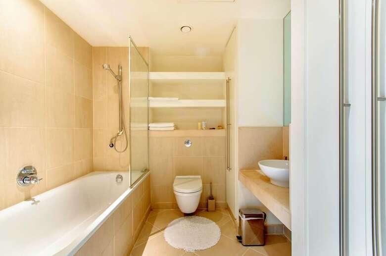 Canary Wharf Waterfront Apartments
