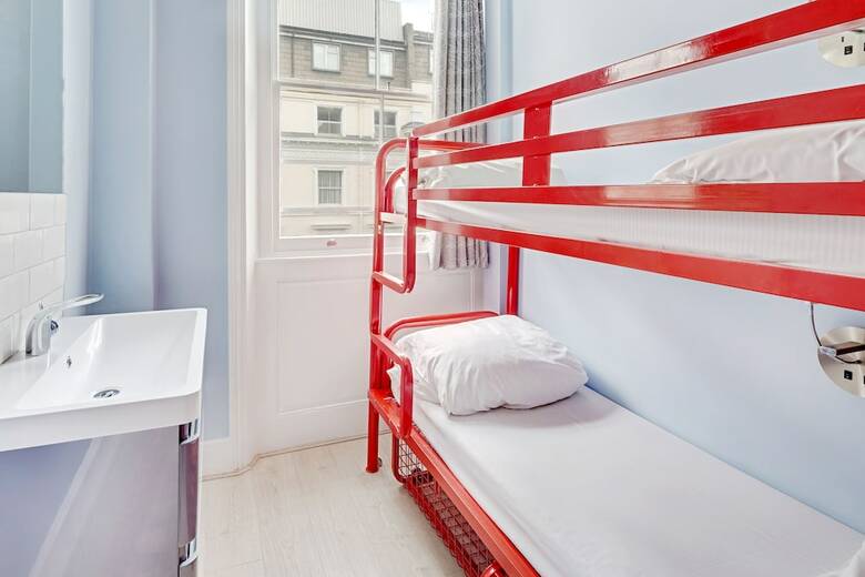 Hostal Astor Kensington Hostel