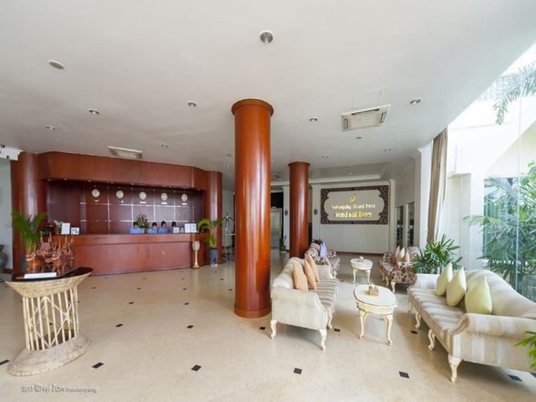 Mawlamyaing Strand Hotel