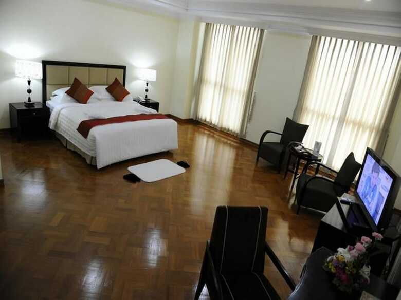 Mawlamyaing Strand Hotel