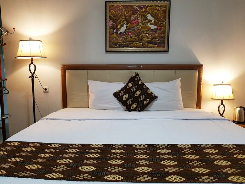 Rene Hotel