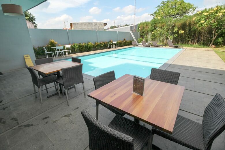 Hotel Airy Candisari Sisingamangaraja 4 Semarang