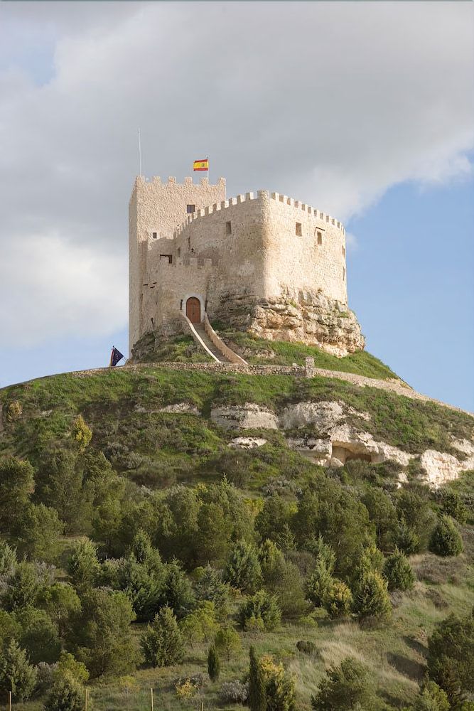 Hotel Castillo De Curiel