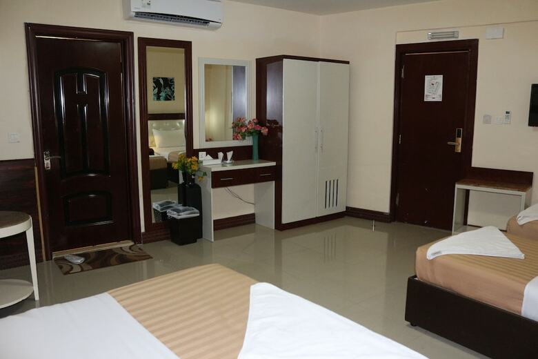 Mariana Hotel