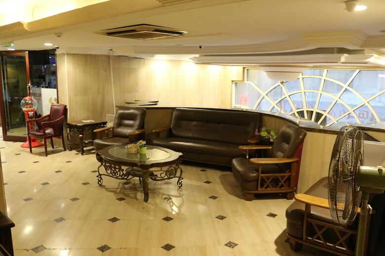 Mariana Hotel