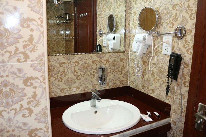 Mariana Hotel