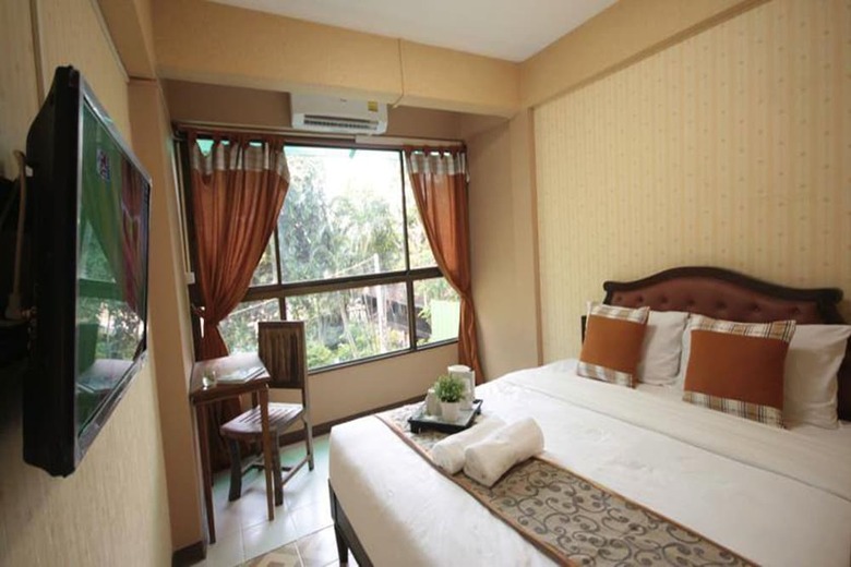 Thana Hotel