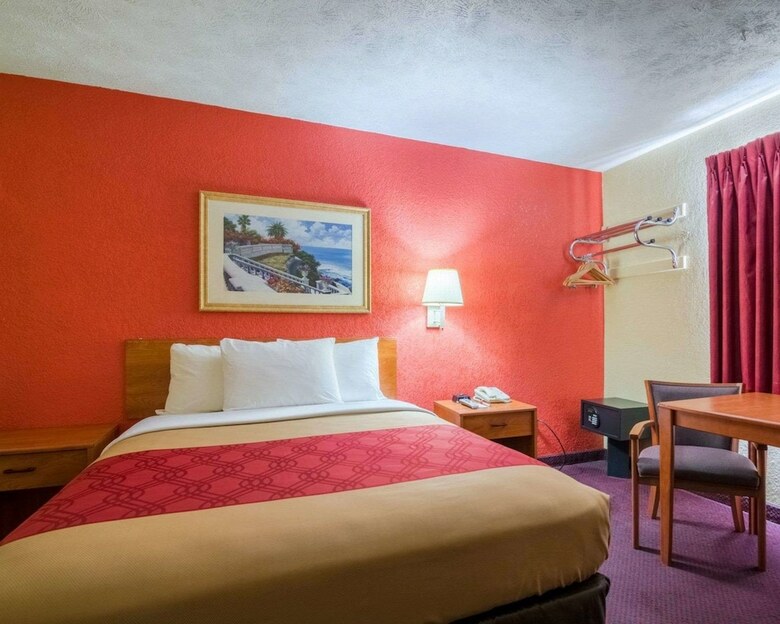 Hotel Econo Lodge Interstate 35 Exit 183