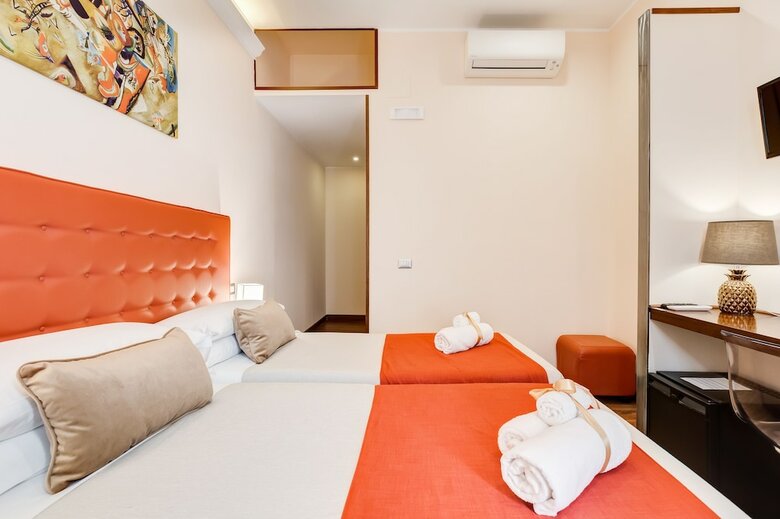 Hotel Lhr Coliseum B&B
