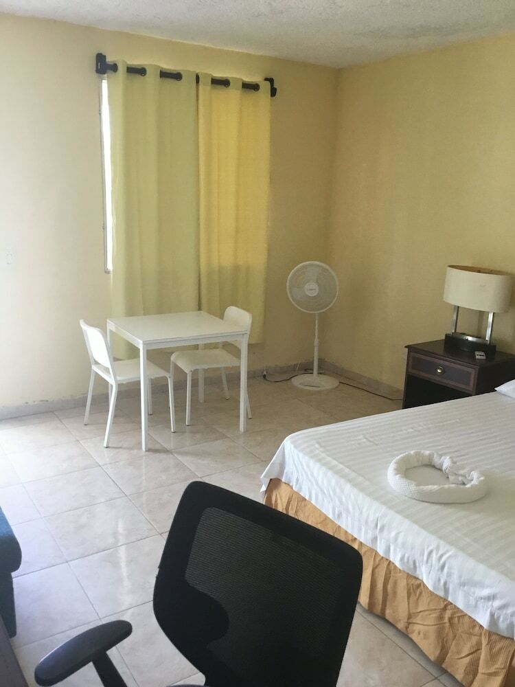 Hotel Chateau Champvert