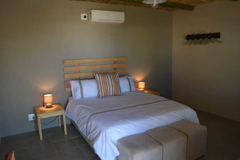 Bed & Breakfast Travellers Rest