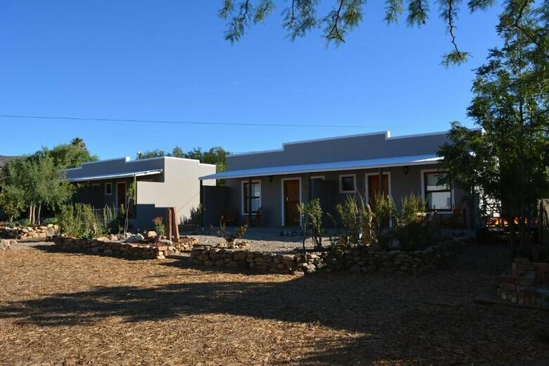 Bed & Breakfast Travellers Rest