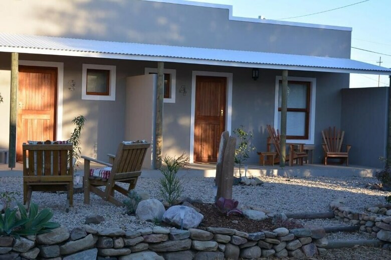 Bed & Breakfast Travellers Rest