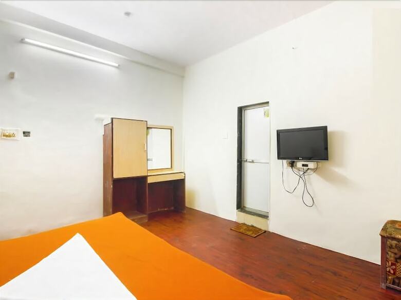 Evergreen Hotel
