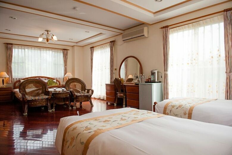 Hotel Deep Breathing B&B