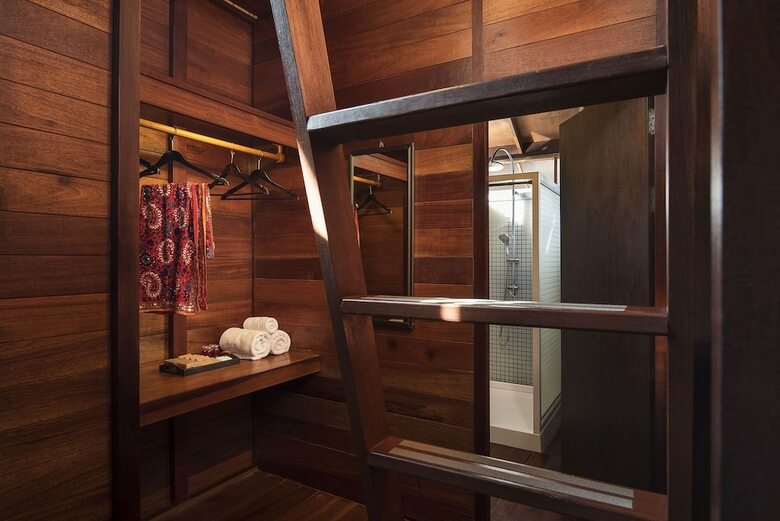 Hotel 500 Rai Khao Sok Floating Resort