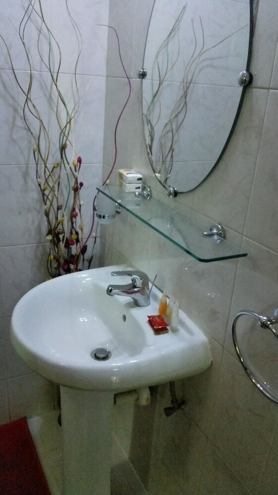 Ultimate Hotel