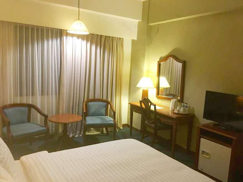 Paragon Gallery Hotel