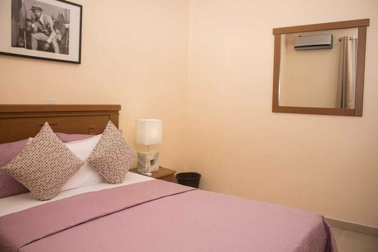Hotel Manjaro Suites