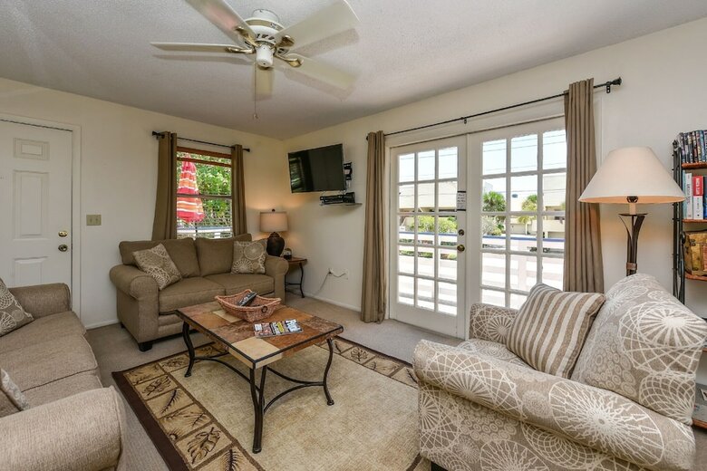 Banana Cabana And Cottage By Beachside Management
