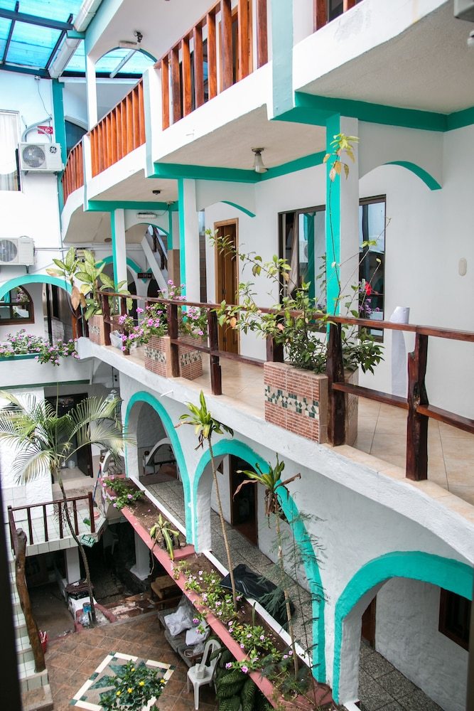 Hostal Sir Francis Drake