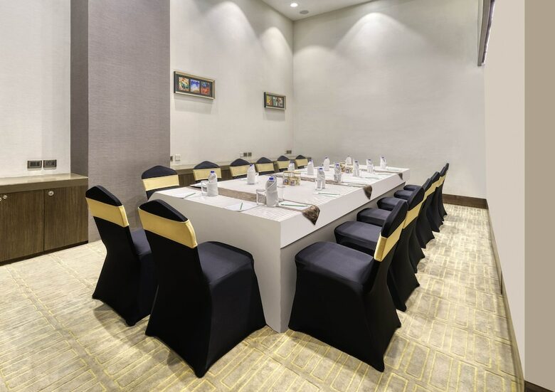 Hotel Holiday Inn Kolkata Airport