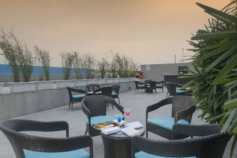 Hotel Holiday Inn Kolkata Airport