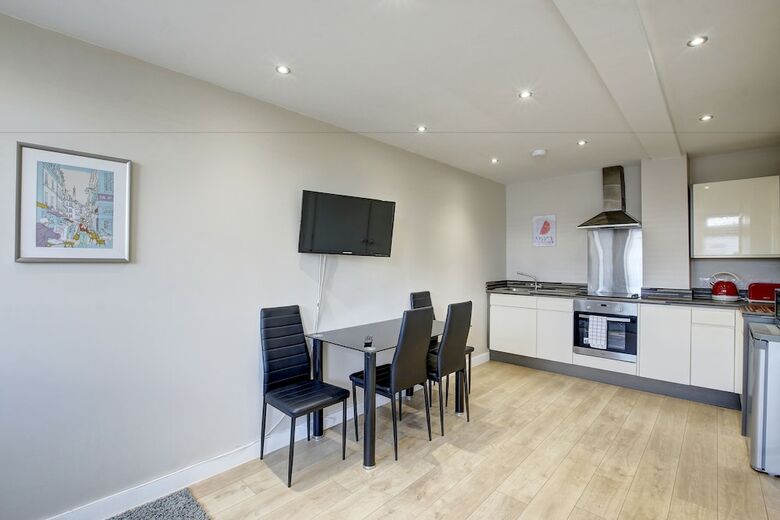 Apartamentos City Gate Suites