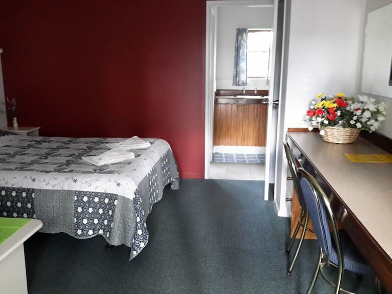 Papakura Pioneer Motor Lodge And Motel