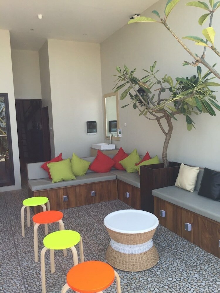 Pod House