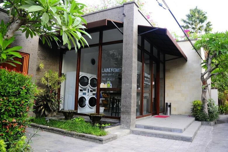 Villa Puri Mesari Suites