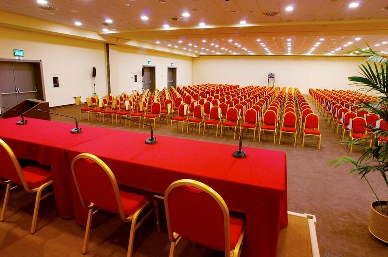 Hotel Golden Tulip Plaza Caserta
