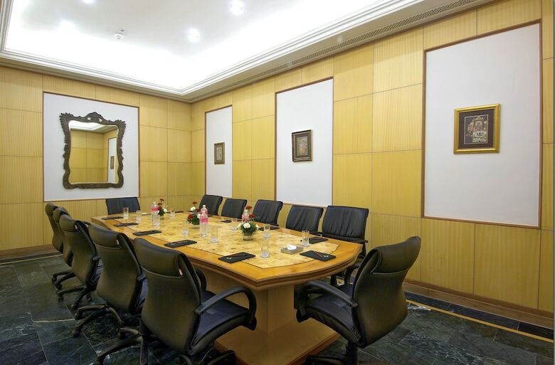 Hotel Shiv Vilas Resorts