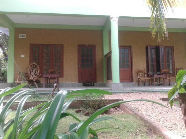 Hotel Suwanila Rest