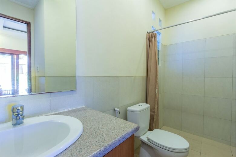 Hotel Reddoorz @ Tegal Sari Berawa