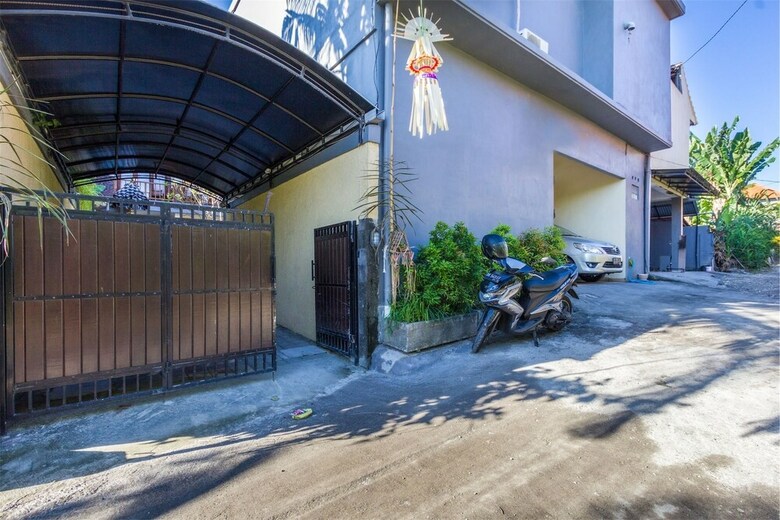 Hotel Reddoorz @ Tegal Sari Berawa