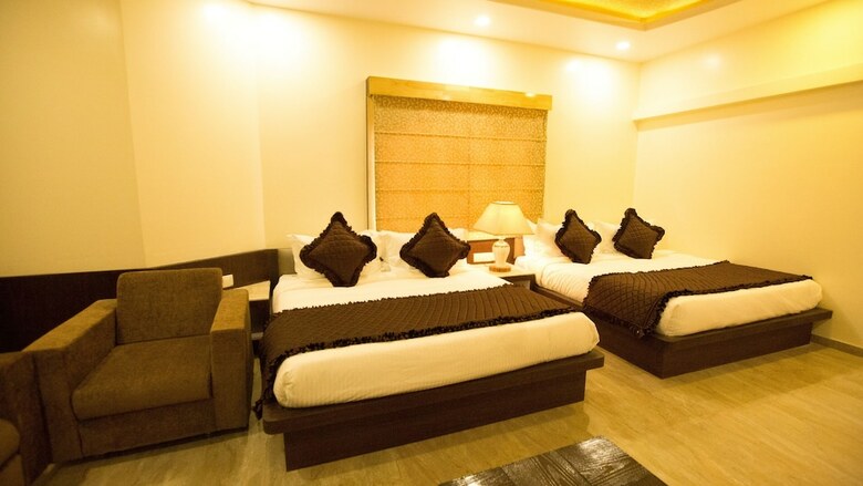 Hotel White Mushroom Jaipur V-inn