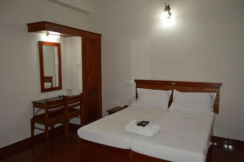Hotel Shalimar Metro