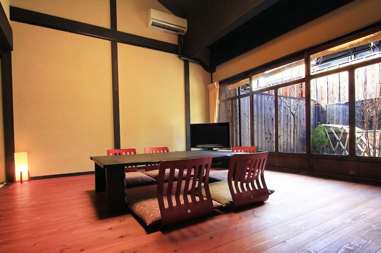 Yamanaka Guest House