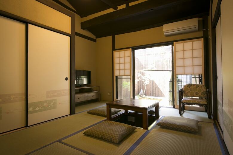 Yamanaka Guest House